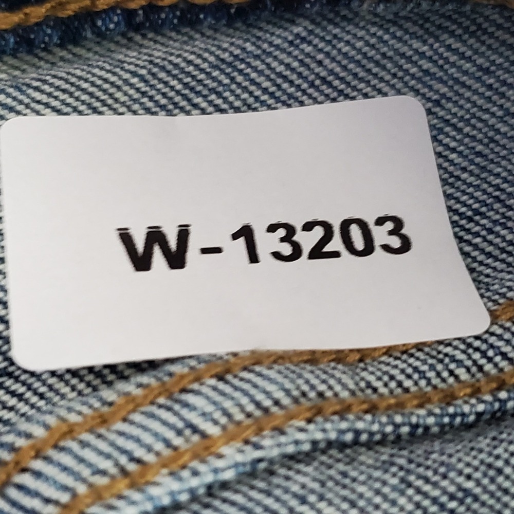 Wild Fable Women Shorts 6 / 28 WAIST Light Blue Denim Biker Distressed NWT - Picture 2 of 14